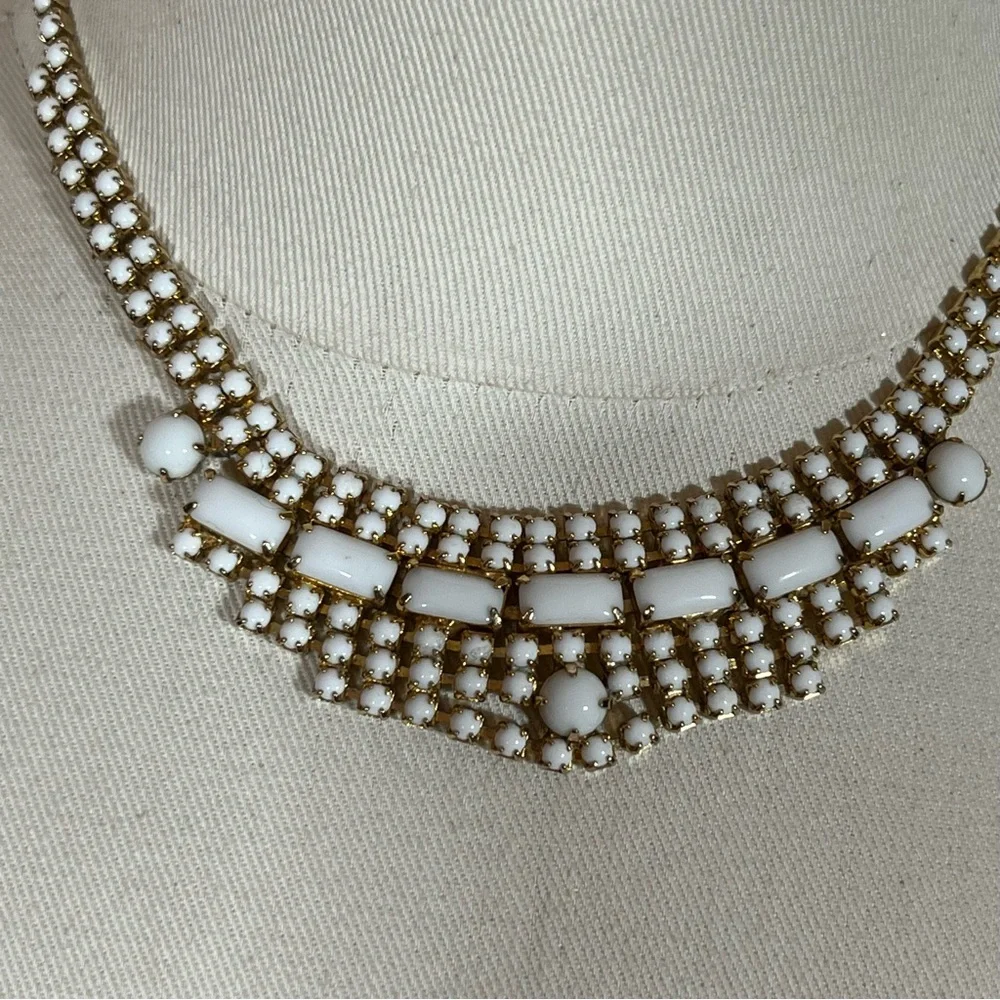 Antique 1940's Retro Art Deco White Milk Glass Emerald Cut Choker Necklace